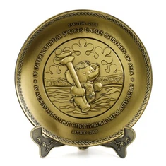 Kovinski spominski krožnik s starinskim kovinskim vtisnjenim logotipom