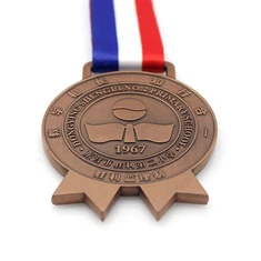 Starinske bronaste medalje za šolo