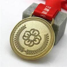 Zlate maratonske medalje po meri